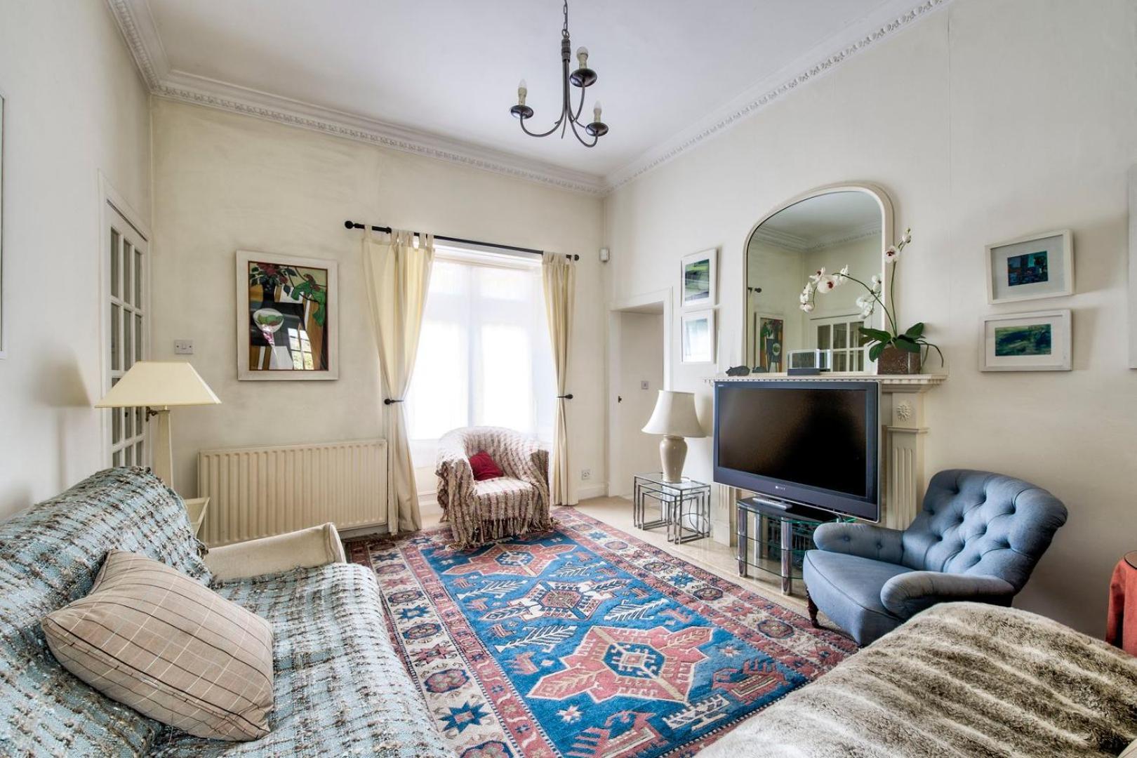 Guestready - Classic Charm Near Holyrood Park Единбург Екстериор снимка