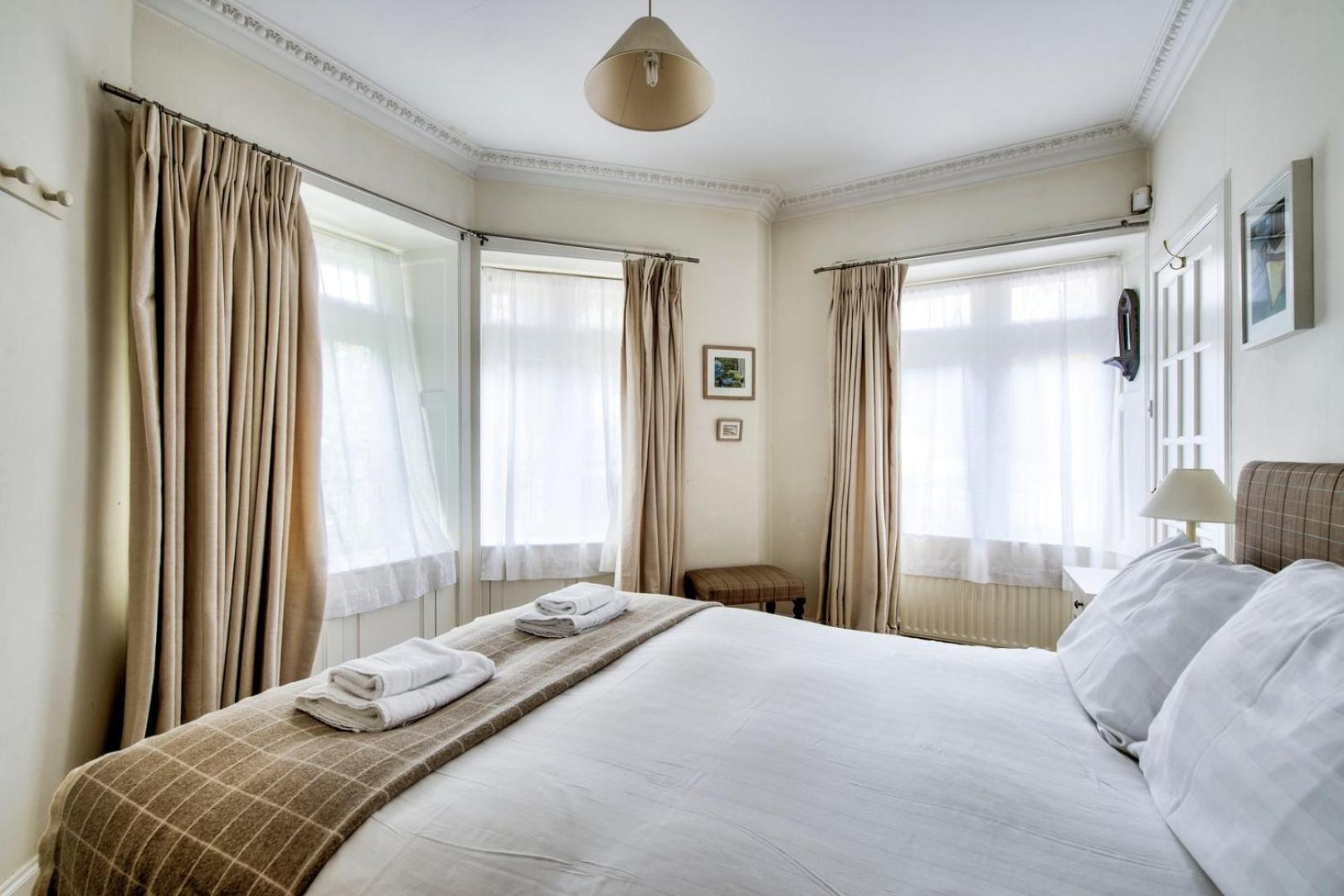 Guestready - Classic Charm Near Holyrood Park Единбург Екстериор снимка